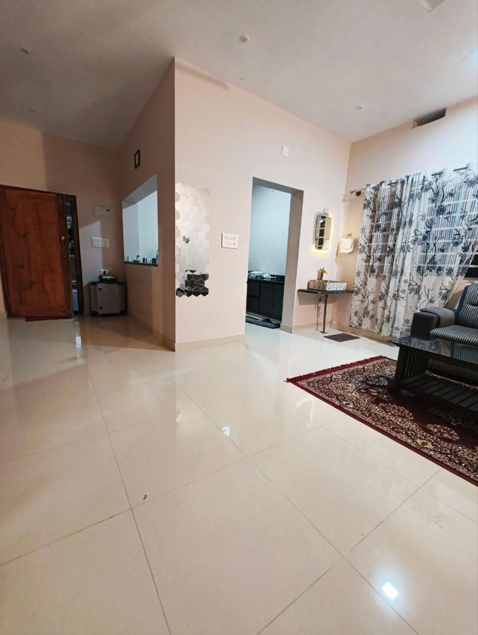 Kamoga Homestay فيراجبيت المظهر الخارجي الصورة